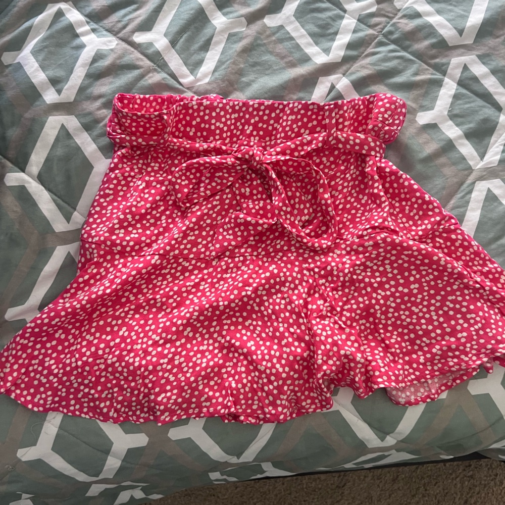 Never worn - skort - pink